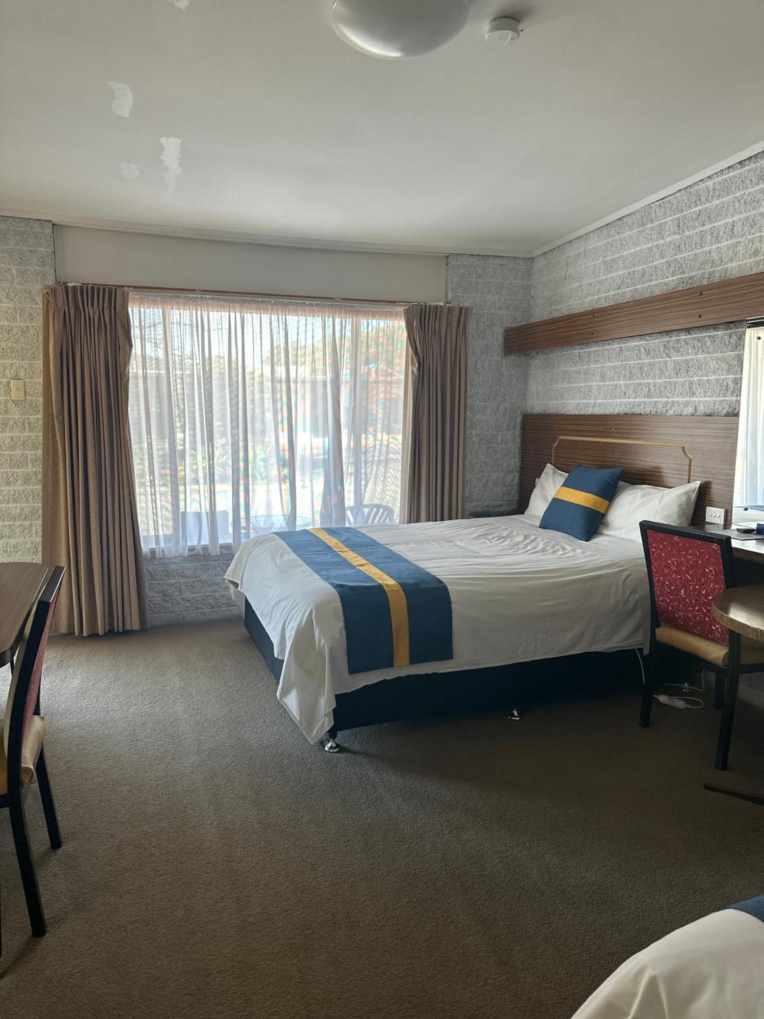 The Shamrock Hotel Balranald Buitenkant foto